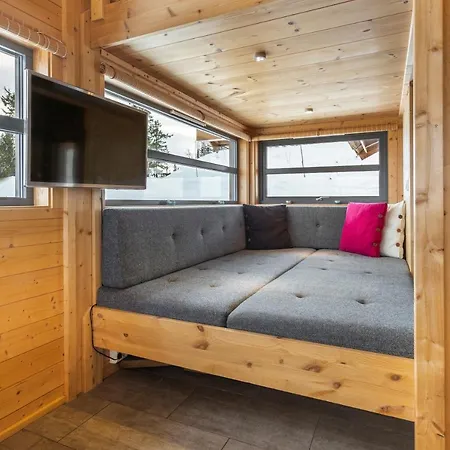 Liapark Lodge